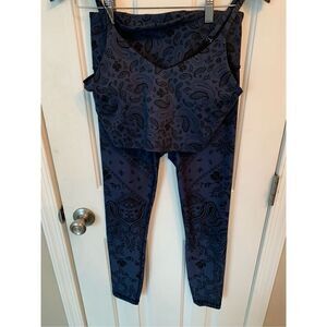 Athleta work out outfit and pants size small blue